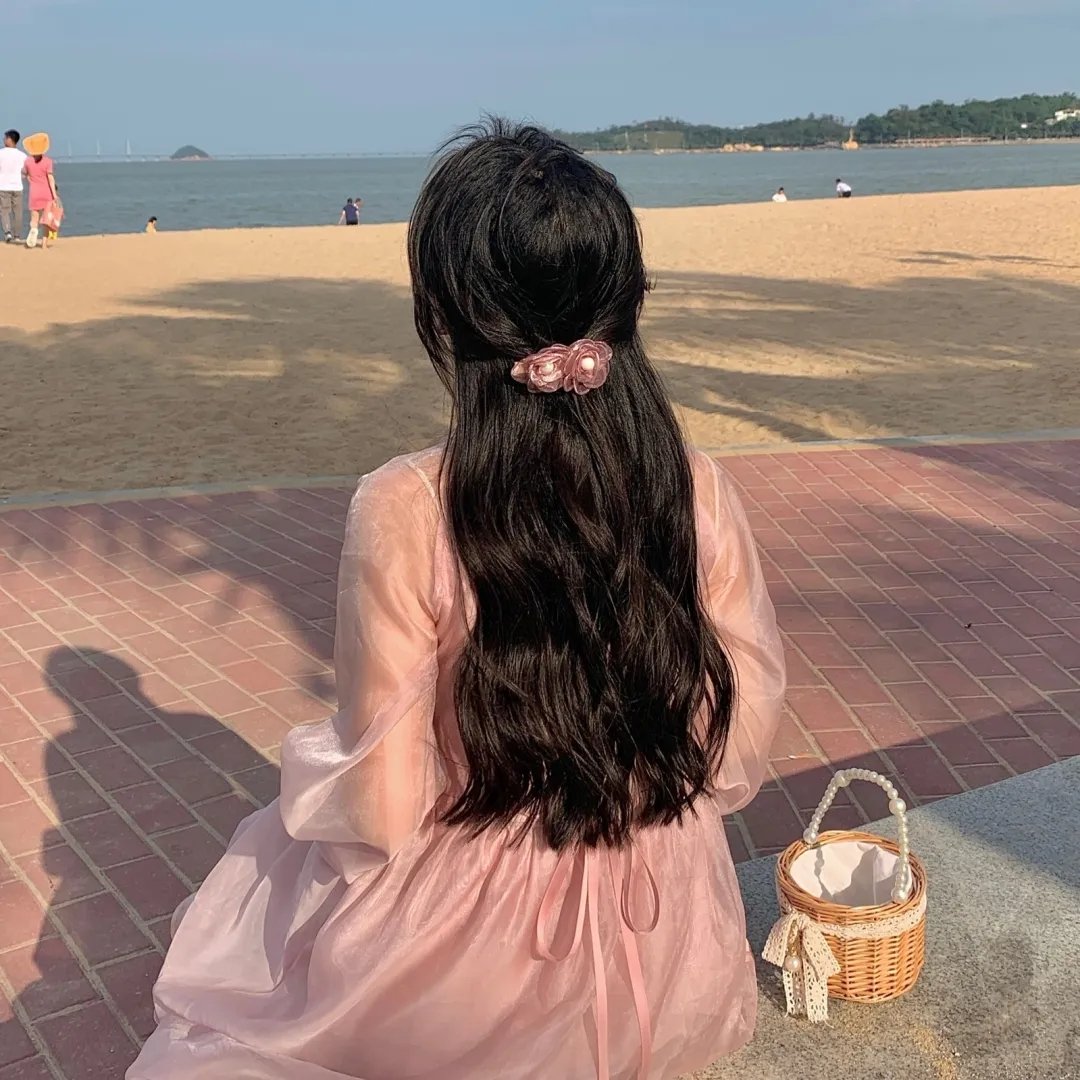 渺小而坚韧